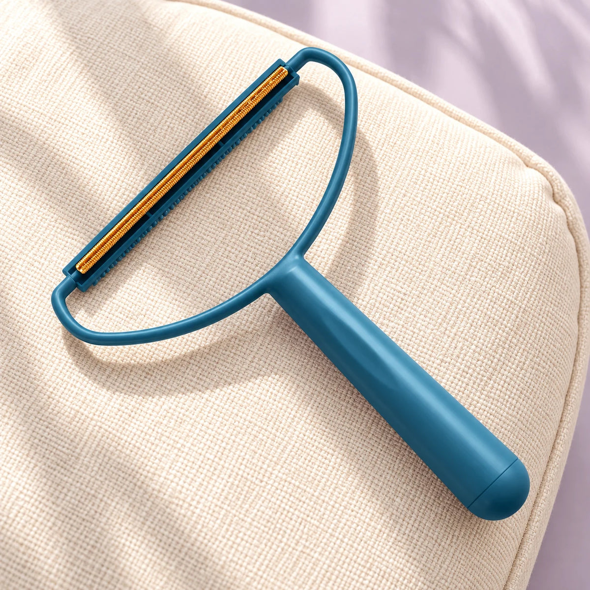 Reusable Pet Hair Remover – Removes Dog & Cat Fur From Couch, Carpet & Car in Seconds
